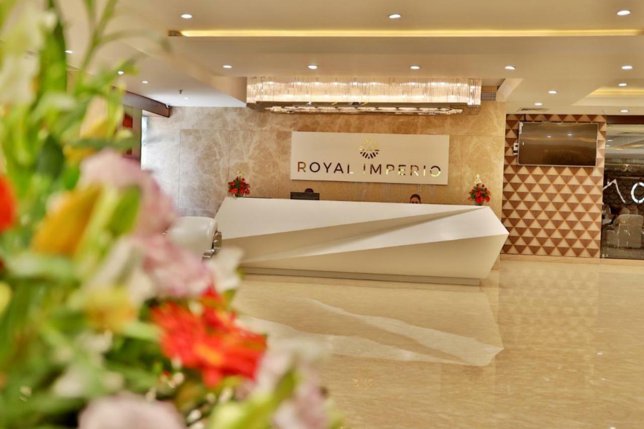 Royal Imperio Otel Faridabad Dış mekan fotoğraf