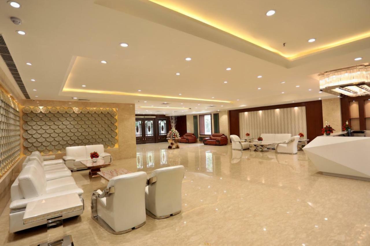 Royal Imperio Otel Faridabad Dış mekan fotoğraf