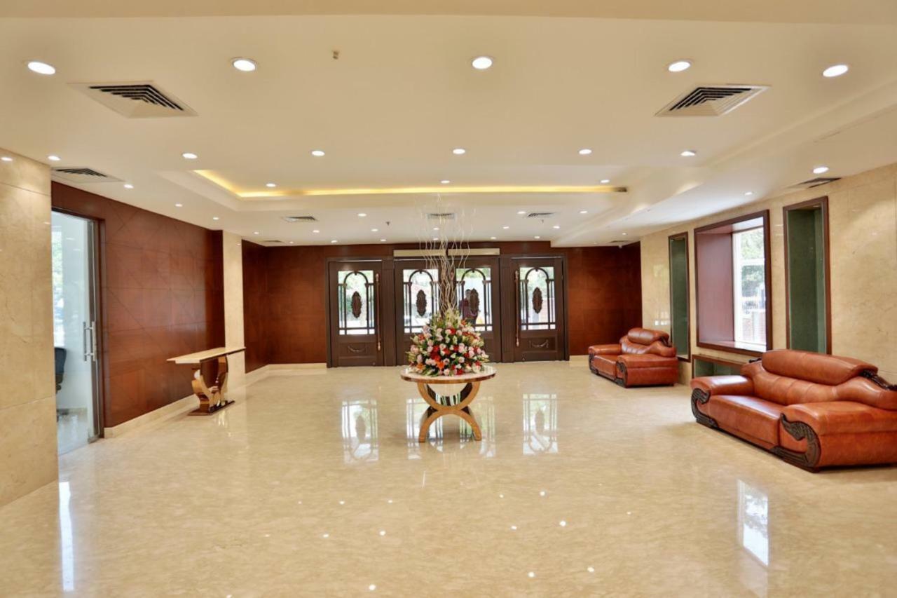 Royal Imperio Otel Faridabad Dış mekan fotoğraf