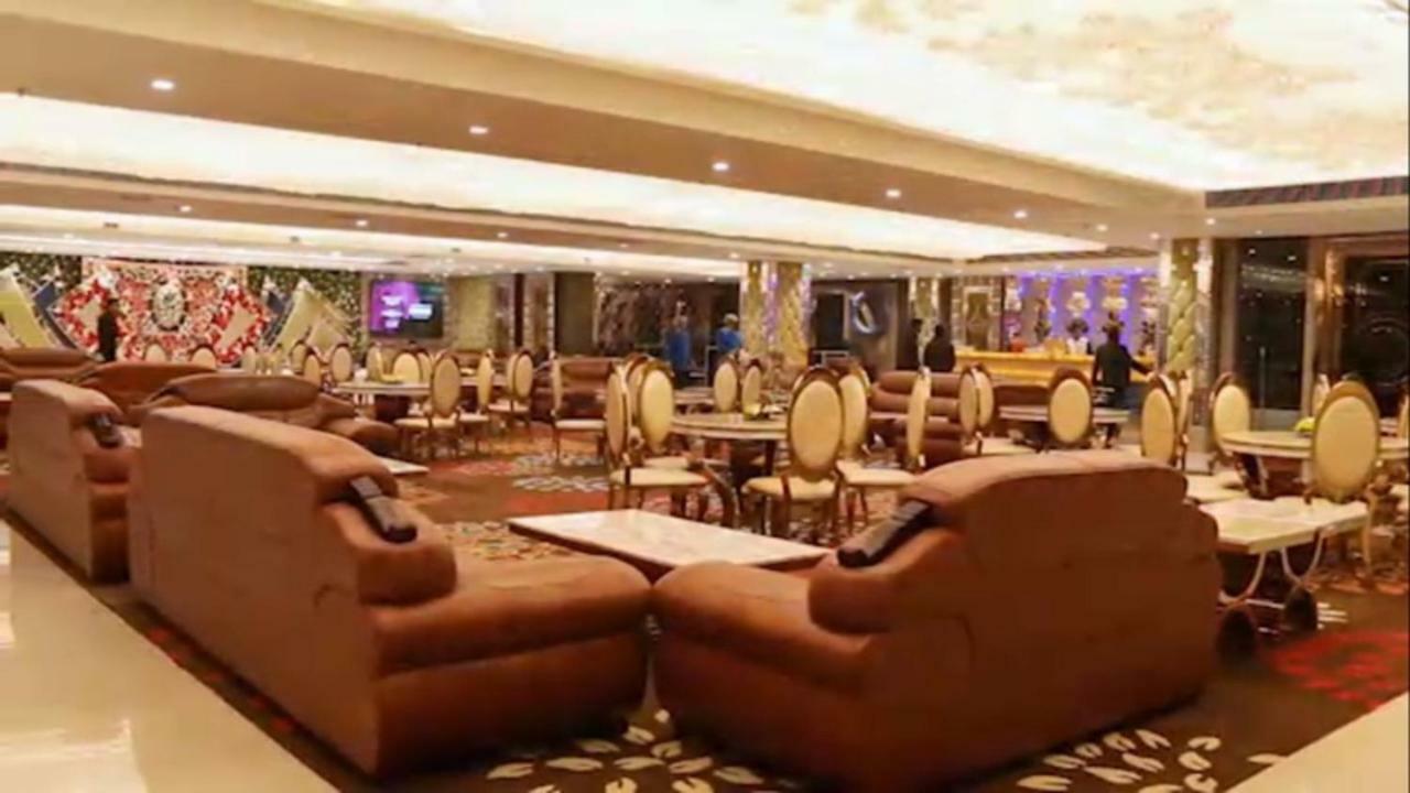 Royal Imperio Otel Faridabad Dış mekan fotoğraf